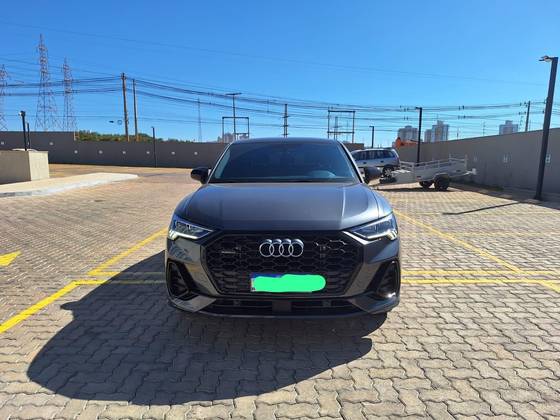 AUDI Q3 2.0 40 TFSI GASOLINA SPORTBACK PERFORMANCE BLACK QUATTRO TIPTRONIC